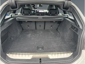BMW 330 e  xDrive Tour. LCI2 M Sportpaket Pro*Panorama*AHK*360 Kamera* uvm.