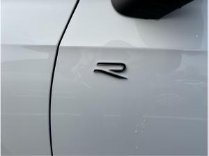 Volkswagen Golf R-Line 1.5 l eTSI OPF DSG CarPlay Black ACC