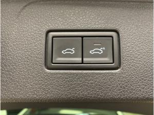 Volkswagen Passat Variant 2.0 TDI Elegance *R-Line*IQ*ACC*