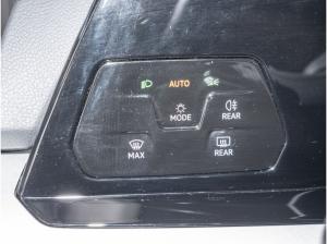 Volkswagen Golf VIII Variant 1.5 eTSI Life Nav Standhzg. LED