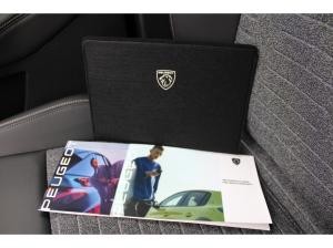 Peugeot 5008 Allure MILD HYBRID 145 e-DSC6 *Anhängerkupplung*