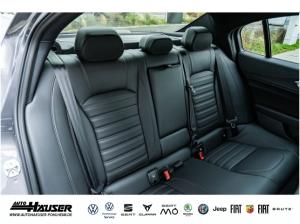 Alfa Romeo Giulia Veloce 2.0 Turbo AT8 Q4 PREMIUM TECHNOLOGIE HARMAN KARDON