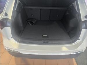 Volkswagen Tiguan Elegance eHybrid //SOFORT VERF.// 204PS - 0,5% Versteuerung, HUD, LED, Harman Kardon usw.