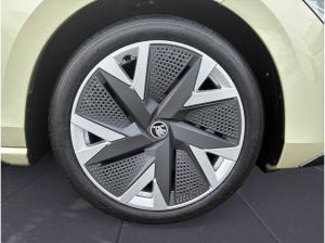 Skoda Superb Combi Sportline 2,0 TDI 7-Gang-DSG 4x4