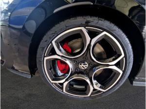 Volkswagen Golf GTI 2,0 l TSI 7 -Gang-DSG *PANO*