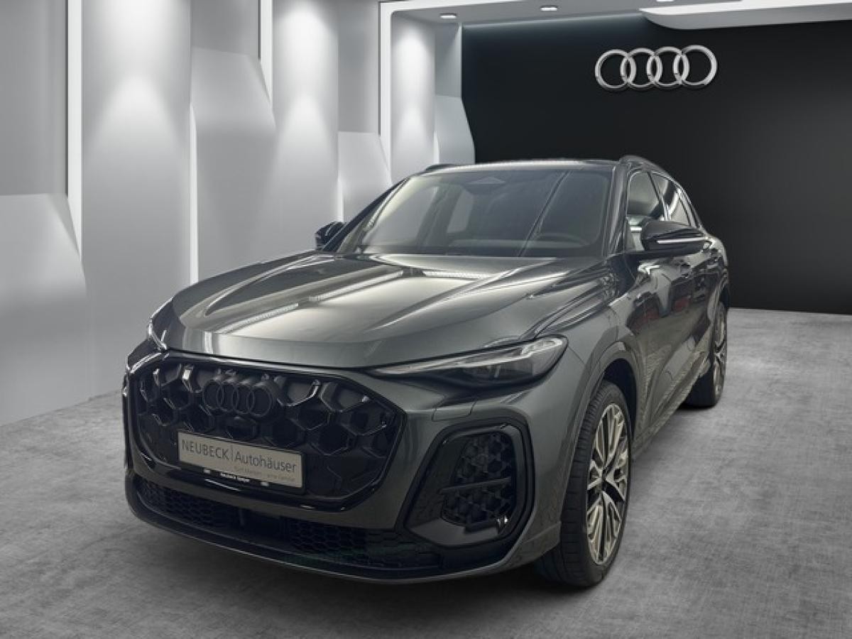 Audi Q5 S Line Tech PLUS Glasdach AHK quattro 21Zoll