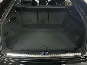 Audi RS Q8 SUV performance tiptronic