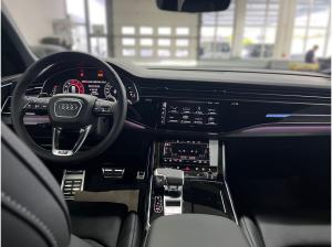 Audi RS Q8 SUV performance tiptronic