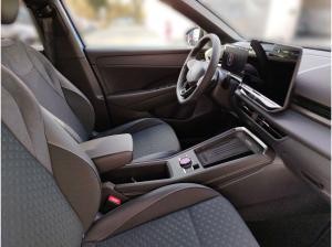 Volkswagen T-Roc R-Line 1.5 l eTSI OPF 7-Gang-Doppelkupplungsgetriebe DSG