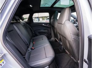 Audi Q4 e-tron Q4 45 e-tron S line NAVI LED PANO RFK ACC SHZ // Sofort verfügbar