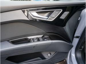 Audi Q4 e-tron Q4 45 e-tron S line NAVI LED PANO RFK ACC SHZ // Sofort verfügbar