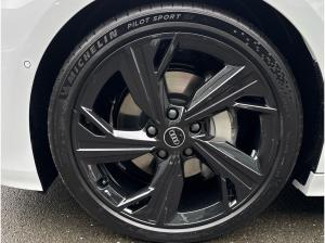 Audi A6 e-tron Avant performance Digitales Cockpit