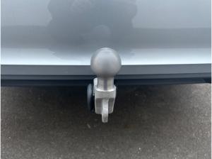 Skoda Superb Combi 2.0 TDI DSG Selection +CANTON+AHK+ACC+MATRIX+StHz+ACC+SHZ+