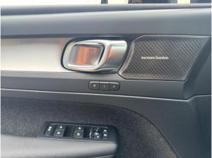 Volvo XC40 B3 B DKG Plus Black Edition  .