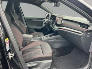 Skoda Octavia Combi 2.0 TSI 195 kW RS, AHK, Panorama-Schiebedach elektrisch