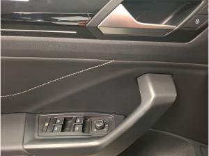 Volkswagen T-Roc 1.5 TSI R-Line AHK Massage RFK Navi ACC