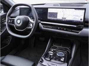 BMW 520 d Touring Aut. *on top BMW Zubehör Gutschein 1190 € geschenkt*