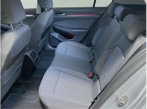 Volkswagen Golf VIII Lim. 1.5 TSI Navi RFK App Con.