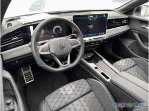 Volkswagen Passat 2.0 TDI DSG R-Line BLACK NAV AHK DCC HUD