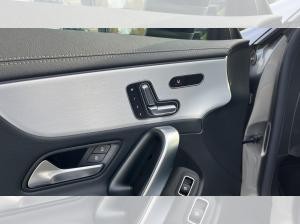 Mercedes-Benz CLA 45 AMG 4M+ Perf.Sitze+Aero+Night2+Headup+Sound