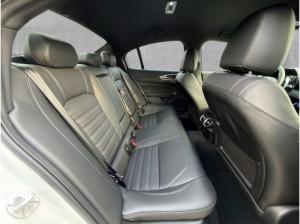 Alfa Romeo Giulia Veloce Q4 2.0 PDC+KAMERA+NAVI+CARPLAY+SHZ