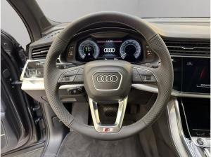 Audi Q7 SUV S line TFSI e quattro