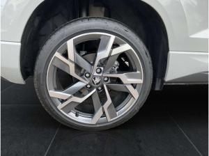 Skoda Karoq KAROQ SPORTLINE,NAVI,AHZV,19"ALU,FAHRERASSISTENZ,PARKEN