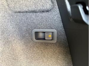 Skoda Karoq Tour 1,5TSI Navi PDC Kamera ACC AHK*SONDERAKTION SOFORT VERFÜGBAR*