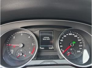 Volkswagen Passat 2.0 TDI Elegance Variant LED KAMERA NAVI PDC SHZ