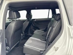 Volkswagen Tiguan Allspace R-Line 2.0 TDI 7-DSG 4M PANO LED