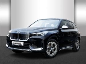 BMW iX1 xDrive30 Aut. xLine 18" LMF HeadUp
