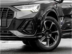 Audi Q3 35 TFSI S tronic S line black