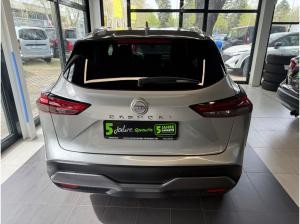 Nissan Qashqai 1.3DIG-T MHEV Tekna 4x4 LED Pano 360Kam