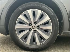 Skoda Octavia Combi Scout 2.0 TDI DSG 4x4 / Navi, AHK