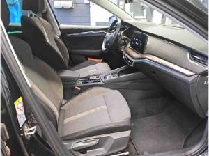 Skoda Octavia Combi Scout 2.0 TDI DSG 4x4 / Navi, AHK