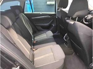 Skoda Octavia Combi Scout 2.0 TDI DSG 4x4 / Navi, AHK