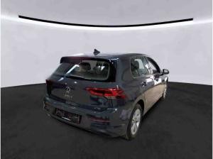 Volkswagen Golf Life VIII 1.5eTSI DSG / Navi, App, RFK, LED