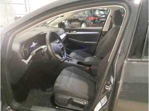 Volkswagen Golf Life VIII 1.5eTSI DSG / Navi, App, RFK, LED