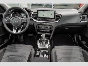 Kia Ceed Ultimate Automatik Navi SHZ PDC  vo+hi