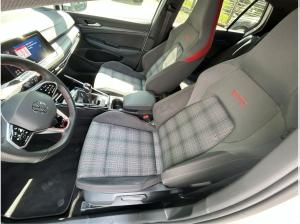 Volkswagen Golf VIII 2.0 TSI GTI Navi LED inkl. Winter 18