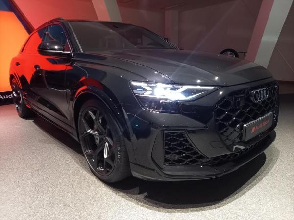 Audi RS Q8 performance🚀, Keramik, Massage, B&O etc ✅ (sofort verfügbar) Sonderkondition Menschen mit Schwerbehinderung/DMB*