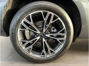 Audi Q3 SUV e-hybrid S tronic S Line,Kam.,ACC