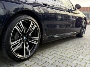 BMW i7 xDrive60 M Sport //AHK Leas.ab EUR 987,-inkl.