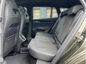 Skoda ENYAQ Enyaq RS 4X4 *AHK*PANO*MATRIX*CANTON*NAVI*SHZ*DCC*