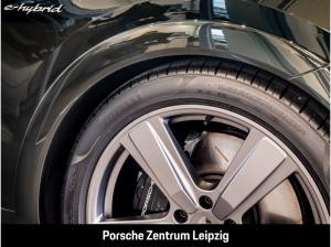 Porsche Cayenne Turbo E-Hybrid FnW dunkelolive PDCC Burmester SportDesign