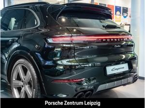 Porsche Cayenne Turbo E-Hybrid FnW dunkelolive PDCC Burmester SportDesign