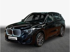 BMW iX1 xDrive30 M Sportpaket , 5-türig (Strom)