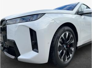 BMW ix iX xDrive45 , 5-türig (Strom)