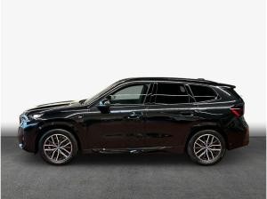 BMW iX1 xDrive30 M Sportpaket , 5-türig (Strom)