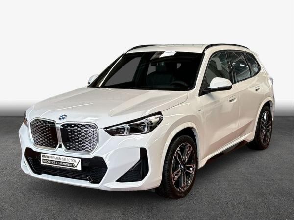 BMW iX1 xDrive30 M Sportpaket , 5-türig (Strom)